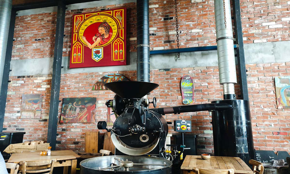 picture of coffee roaster